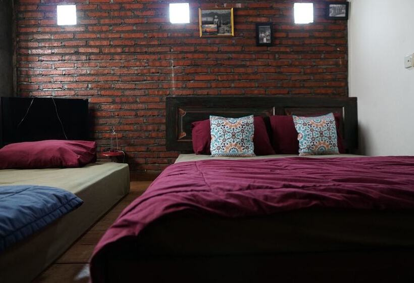 Pansiyon Twospaces Living At Bunga Desa, Jimbaran