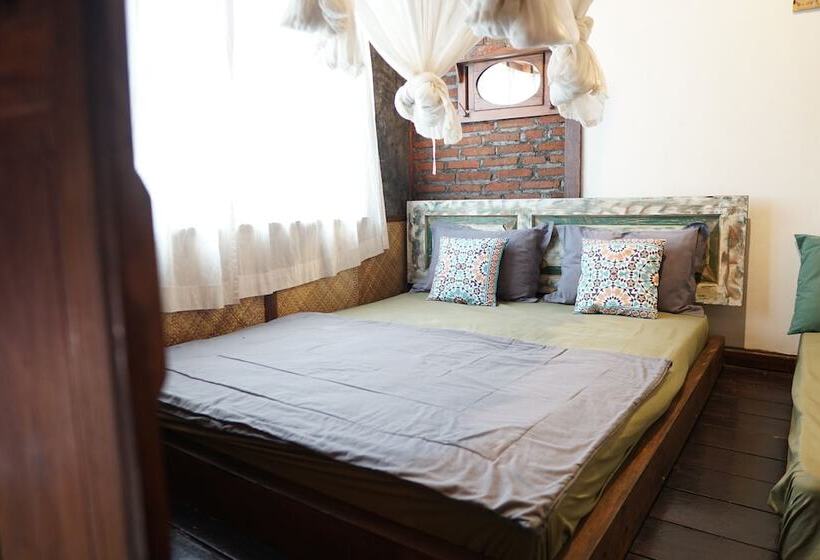 Pansiyon Twospaces Living At Bunga Desa, Jimbaran