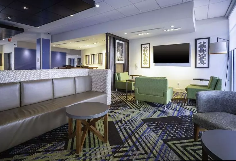 Hotelli Holiday Inn Express & Suites   Florence   Cincinnati Airport, An Ihg