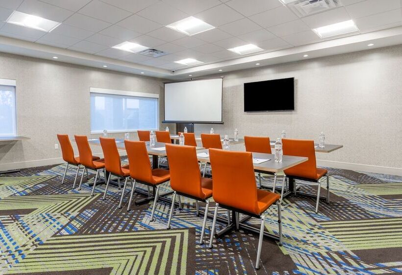 فندق Holiday Inn Express & Suites   Florence   Cincinnati Airport, An Ihg