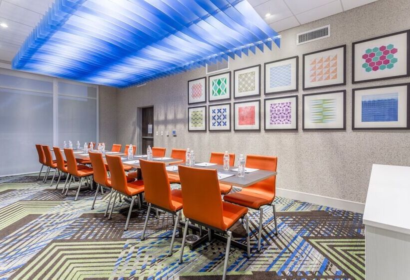 فندق Holiday Inn Express & Suites   Florence   Cincinnati Airport, An Ihg