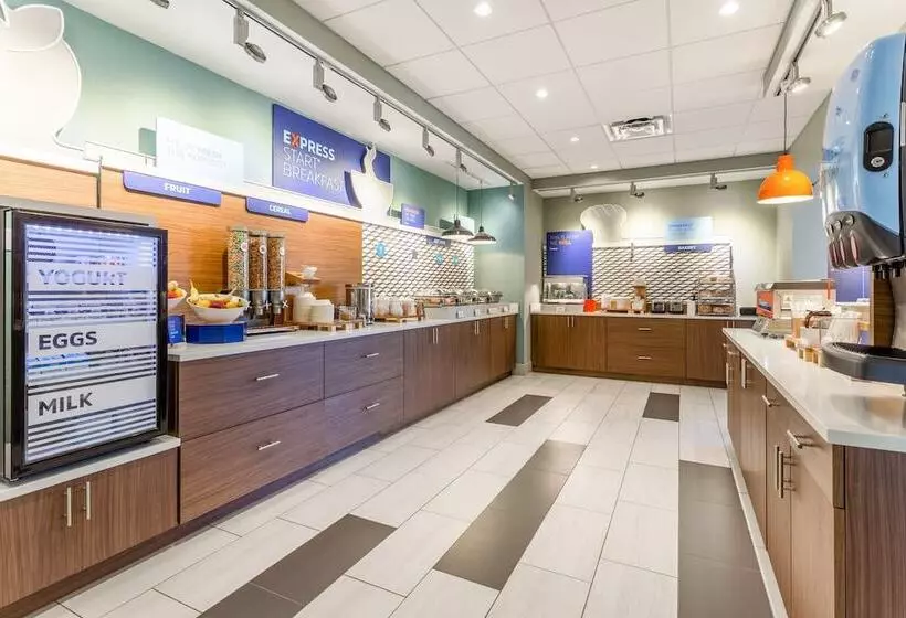 Hotelli Holiday Inn Express & Suites   Florence   Cincinnati Airport, An Ihg