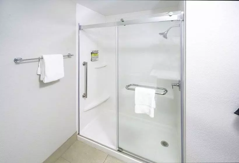 Hotelli Holiday Inn Express & Suites   Florence   Cincinnati Airport, An Ihg