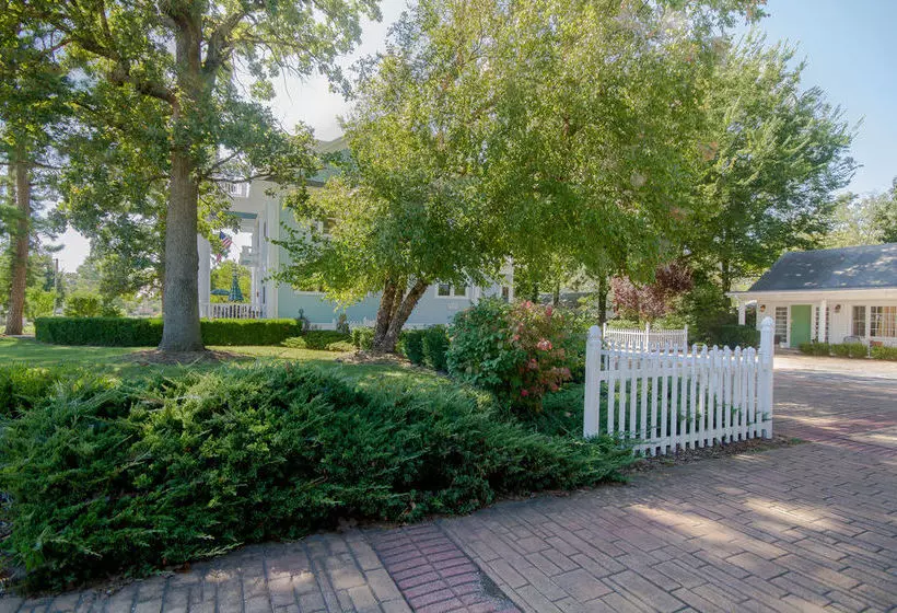 Dickey House Bed & Breakfast