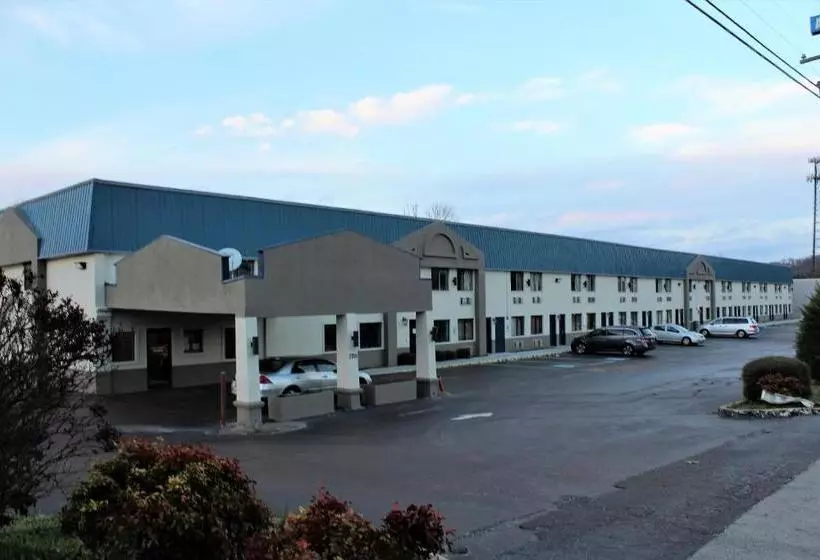 ホテル Airport Inn Chattanooga