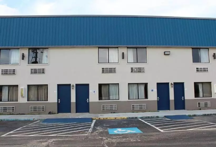 ホテル Airport Inn Chattanooga