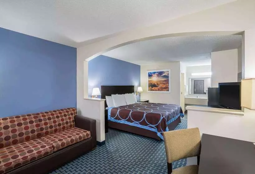 فندق Days Inn By Wyndham Clarksville North Exit 4
