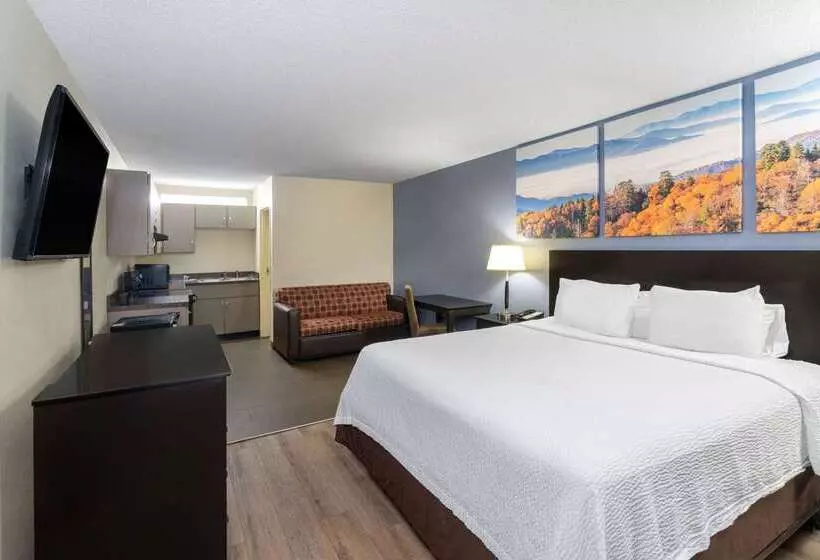 فندق Days Inn By Wyndham Clarksville North Exit 4