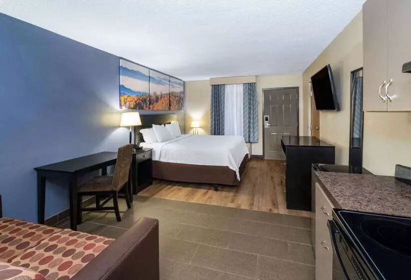 فندق Days Inn By Wyndham Clarksville North Exit 4