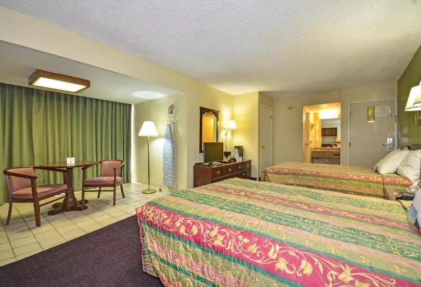 فندق Days Inn By Wyndham Southern Hills/oru