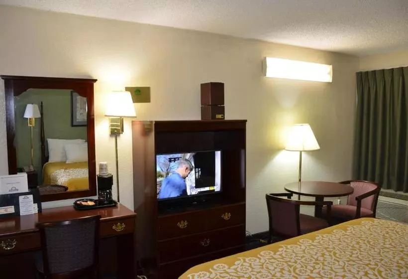 فندق Days Inn By Wyndham Southern Hills/oru