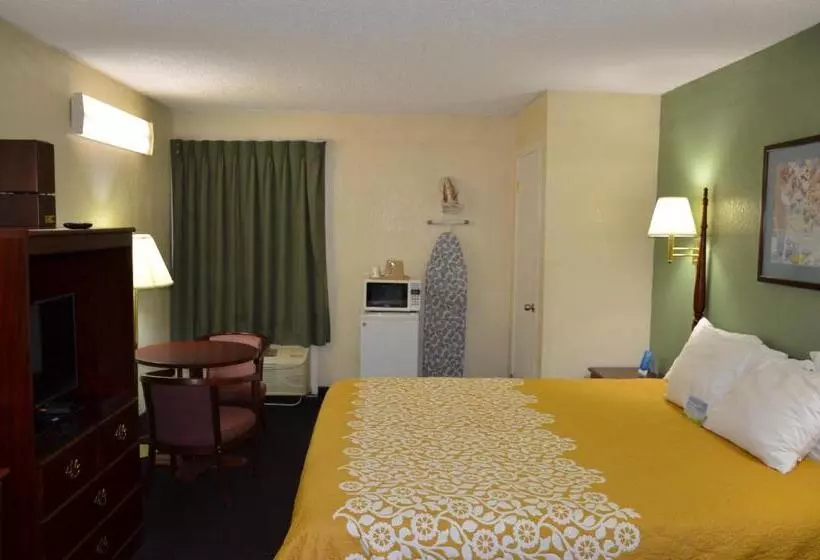 فندق Days Inn By Wyndham Southern Hills/oru