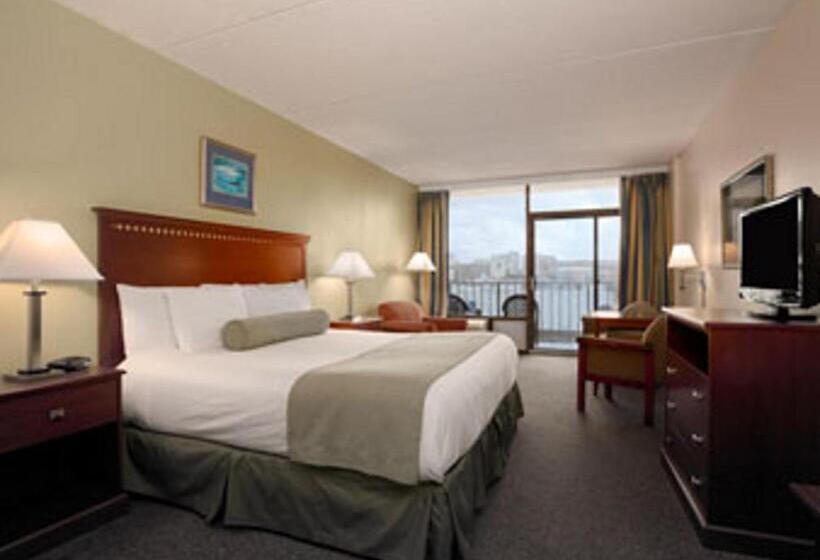 Otel Days Inn By Wyndham Virginia Beach At The Beach