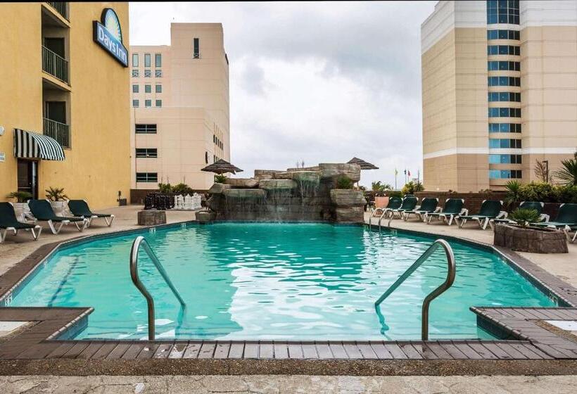 Otel Days Inn By Wyndham Virginia Beach At The Beach
