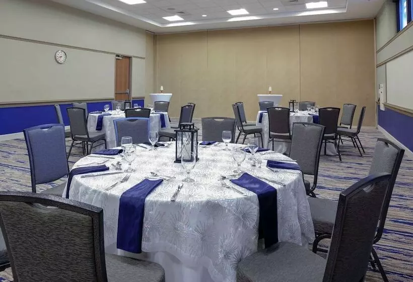 فندق Doubletree By Hilton Palm Beach Gardens