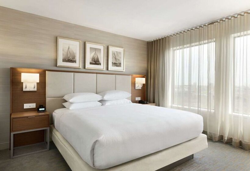 Doubletree Suites By Hilton Hotel Boston Cambridge