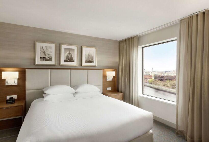 Doubletree Suites By Hilton Hotel Boston Cambridge