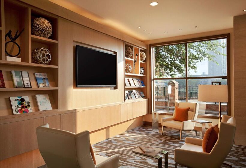 Doubletree Suites By Hilton Hotel Boston Cambridge