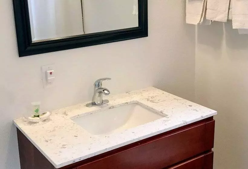 Отель Napa Discovery Inn