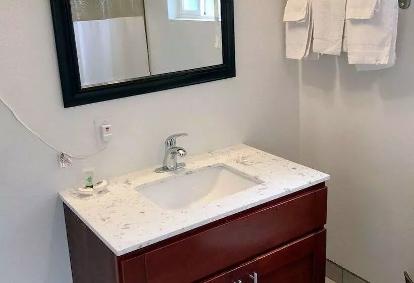 Отель Napa Discovery Inn