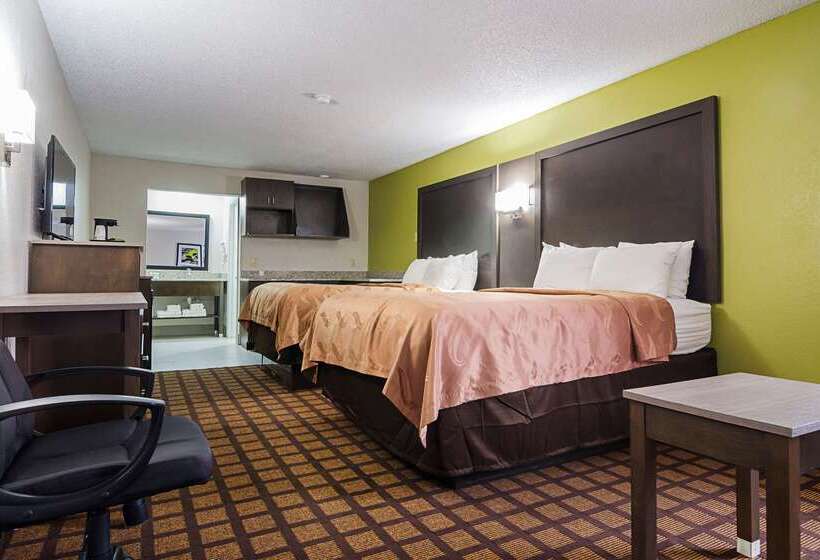 فندق Quality Inn Raeford