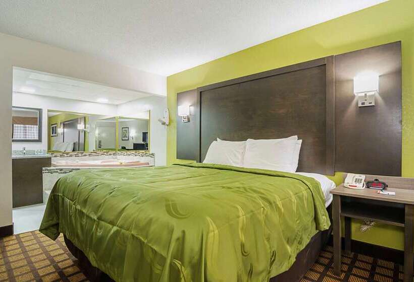 فندق Quality Inn Raeford