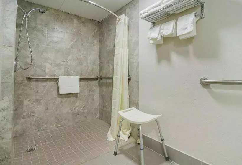 호텔 Quality Inn Raeford