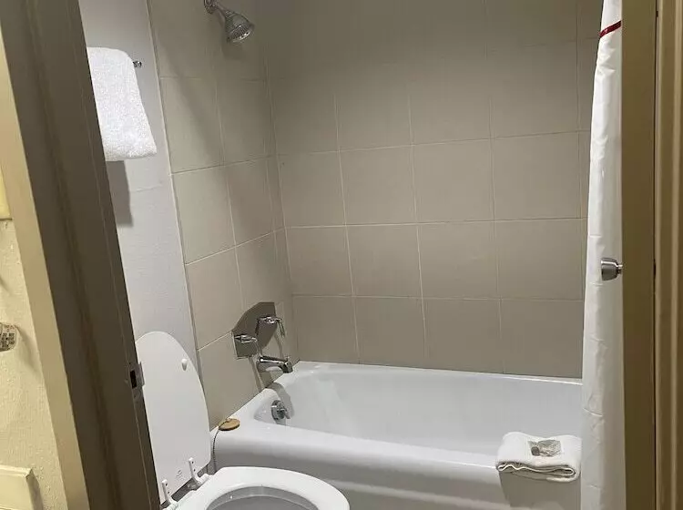 호텔 Red Roof Inn Clearfield