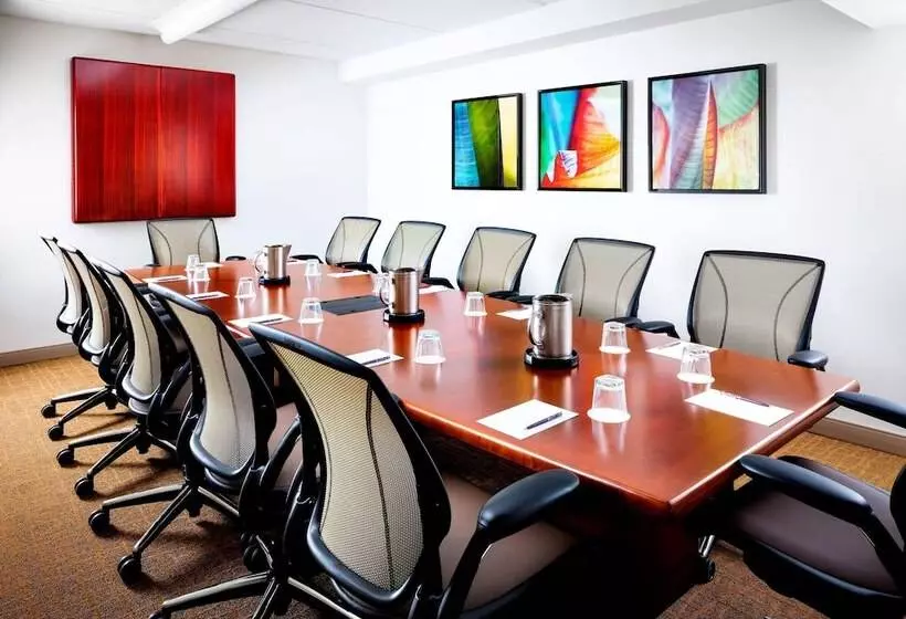 호텔 Sheraton Suites Orlando Airport