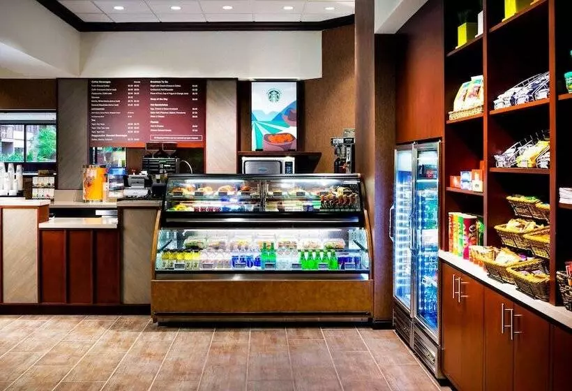 호텔 Sheraton Suites Orlando Airport