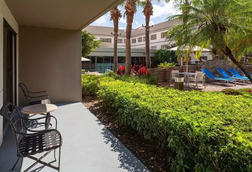 호텔 Sheraton Suites Orlando Airport
