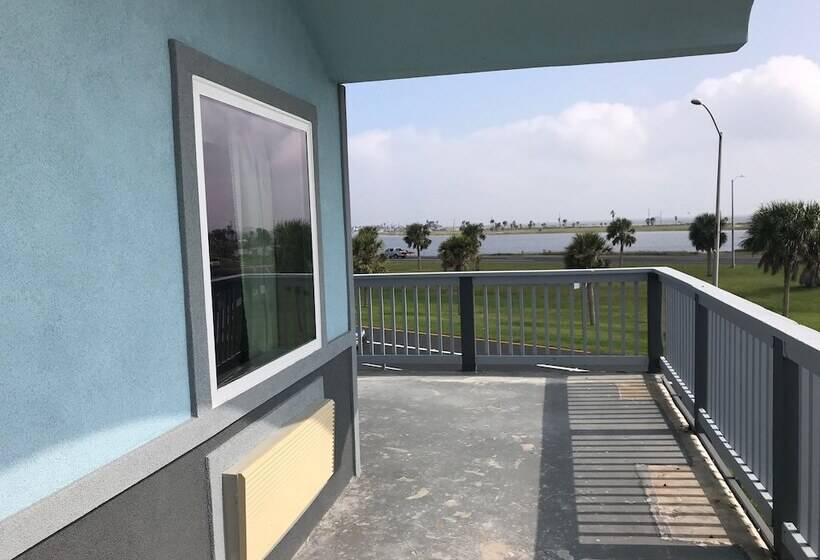 בית מלון כפרי Blue Wave Inn