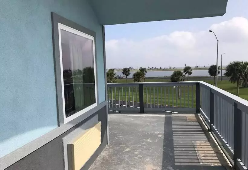 호텔 Blue Wave Inn