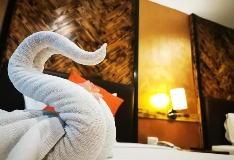 호텔 Hfive Suvarnabhumi