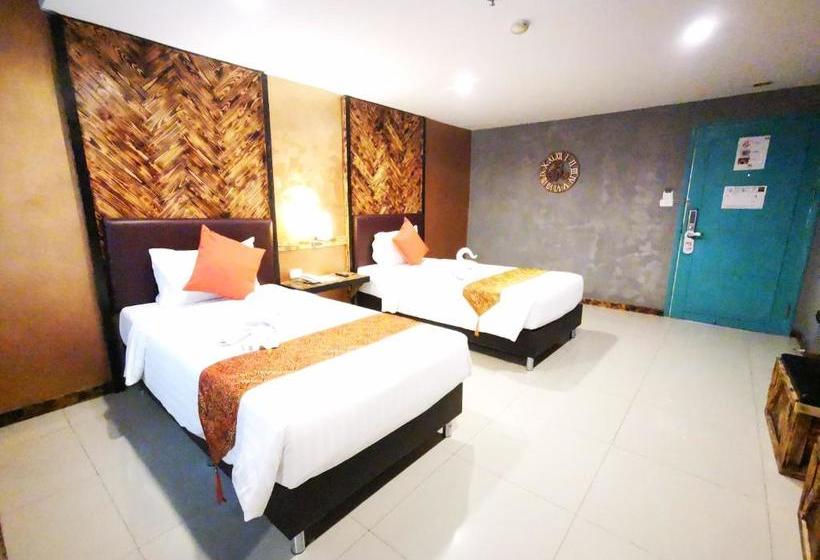 호텔 Hfive Suvarnabhumi