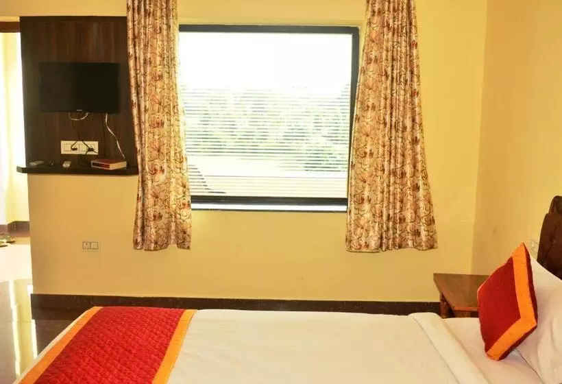 ホテル Motibagh