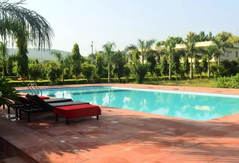 ホテル Motibagh