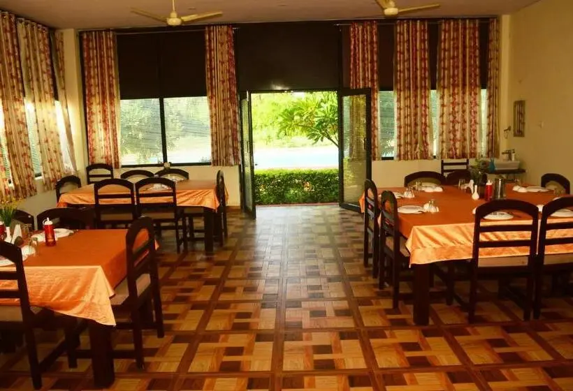 Hotelli Motibagh Resort