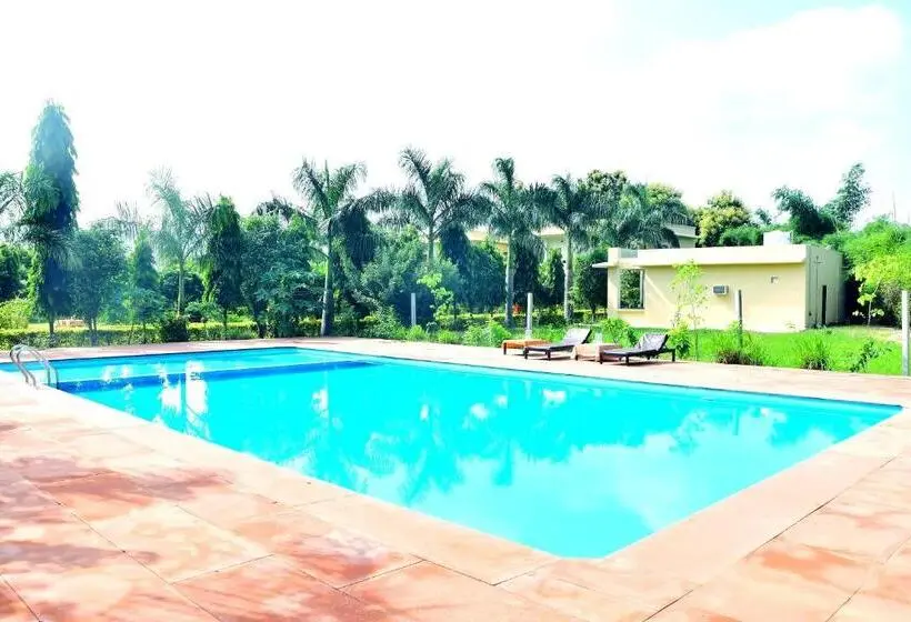 Hotelli Motibagh Resort