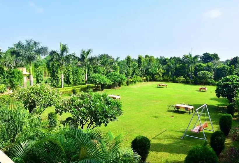 Hotelli Motibagh Resort