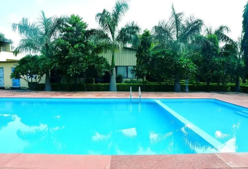 Hotelli Motibagh Resort