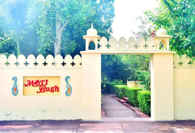 Hotelli Motibagh Resort