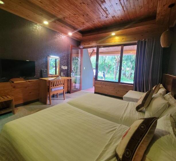 هتل Tan Son Nhat Con Dao Resort