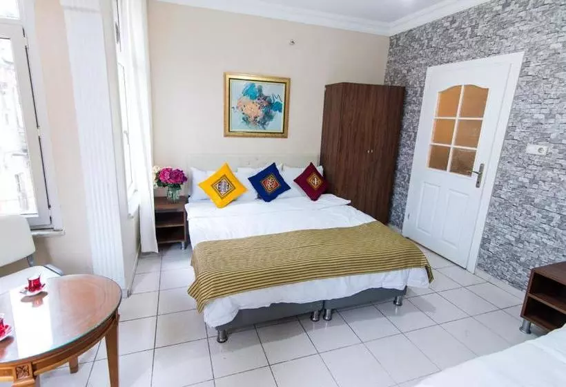 Hotel White Palace Apart  Old City