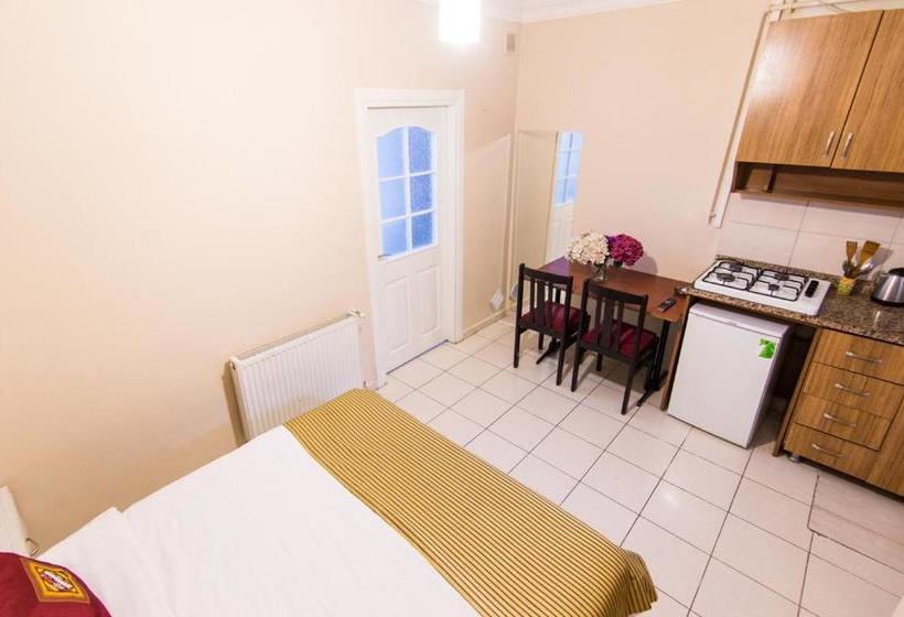 Hotel White Palace Apart  Old City