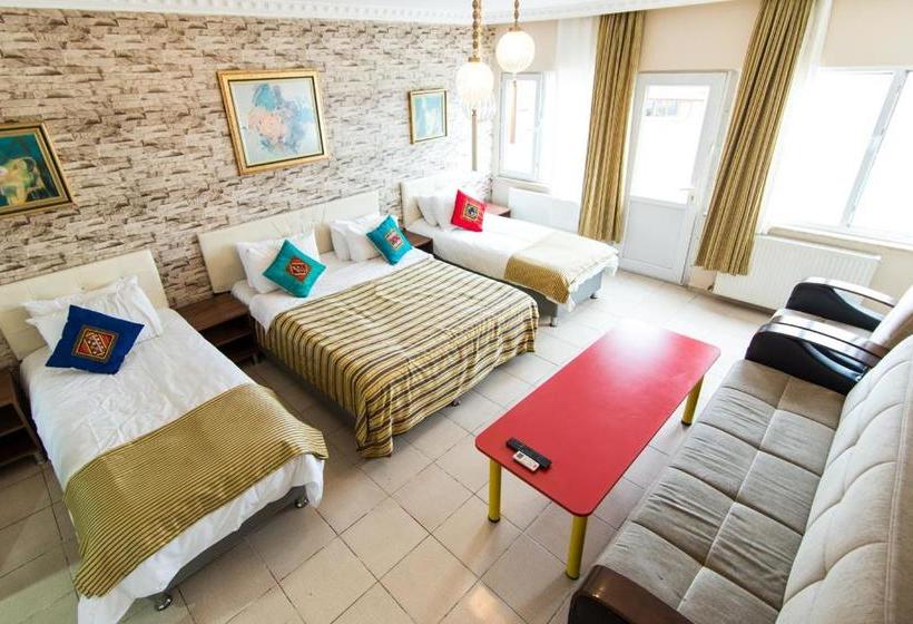 Hotel White Palace Apart  Old City