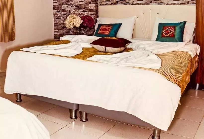 Hotel White Palace Apart  Old City