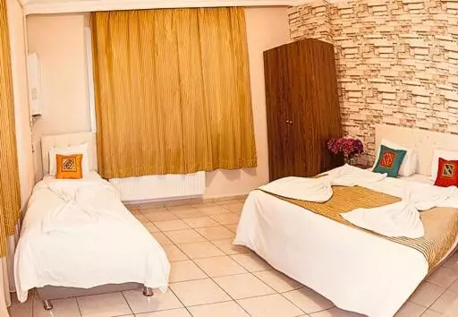 Hotel White Palace Apart  Old City