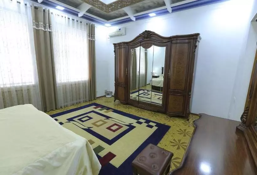 Yellow Hostel Dushanbe