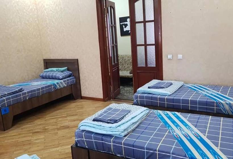 Yellow Hostel Dushanbe